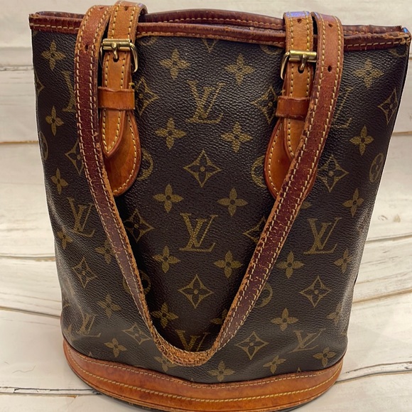 Authentic Louis Vuitton Petit Bucket Bag - Picture 2 of 13